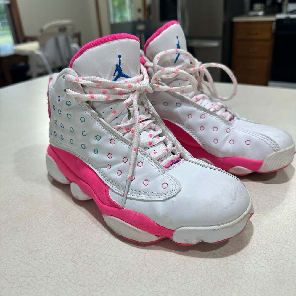 Air Jordan 13 Retro Vivid Pink Women 5.5 Pink White 310004 tennis basket shoes